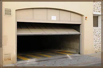 SOS Garage Doors Houston, TX 713-401-1935 SOS Garage Doors Houston, TX 713-401-1935 - abt-cont-gr-02m
